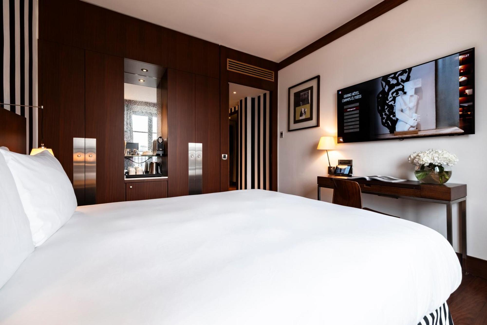 Grand Hotel Champs-Elysees Paris Dış mekan fotoğraf